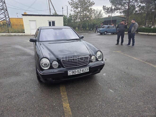 Mercedes E 270 1999, 496,292 km - 2.7 l - Yevlax