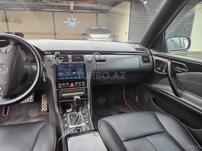 Mercedes E 270 1999, 496,292 km - 2.7 l - Yevlax