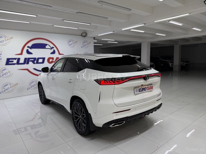 Changan  2025, 52,000 km - 1.5 l - Bakı