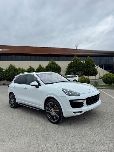 Porsche Cayenne Turbo S 2014, 135,000 km - 4.8 l - Bakı