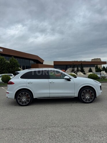 Porsche Cayenne Turbo S 2014, 135,000 km - 4.8 l - Bakı