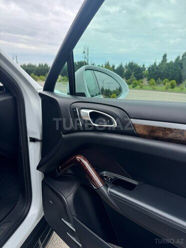 Porsche Cayenne Turbo S 2014, 135,000 km - 4.8 l - Bakı