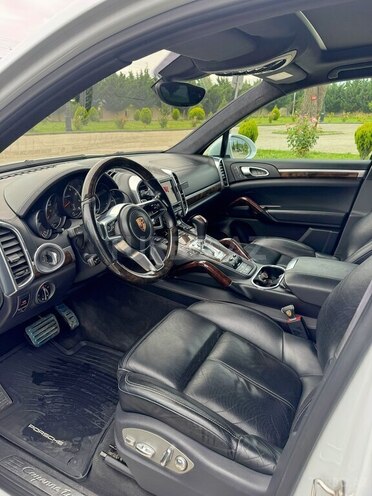 Porsche Cayenne Turbo S 2014, 135,000 km - 4.8 l - Bakı