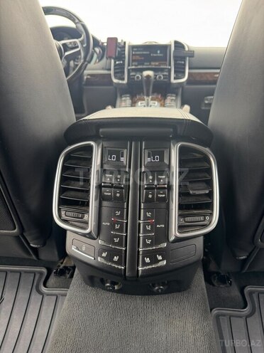 Porsche Cayenne Turbo S 2014, 135,000 km - 4.8 l - Bakı