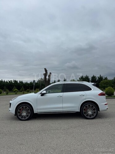 Porsche Cayenne Turbo S 2014, 135,000 km - 4.8 l - Bakı