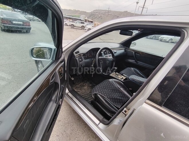 Mercedes E 320 2000, 495,000 km - 3.2 l - Bakı