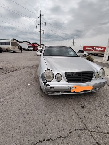 Mercedes E 320 2000, 495,000 km - 3.2 l - Bakı