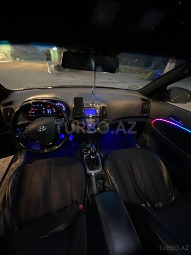 Hyundai i30 2010, 320,413 km - 1.6 л - Bakı