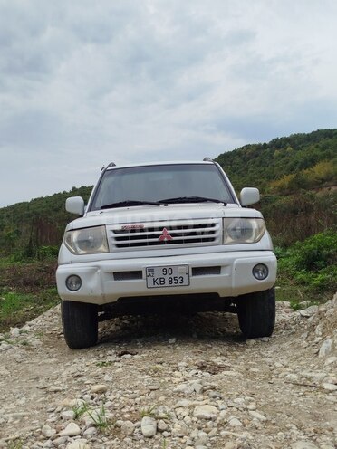 Mitsubishi Pajero io 1999, 400,000 km - 1.8 л - Şabran