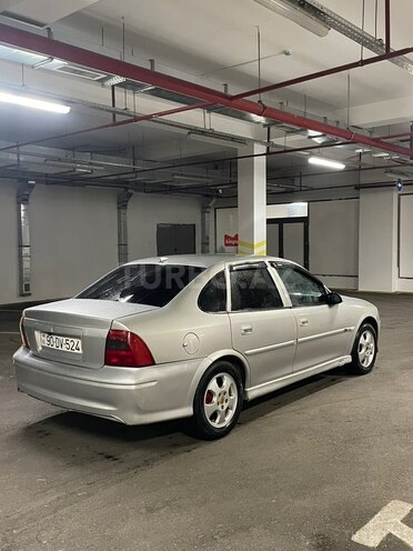 Opel Vectra 2000, 250,000 km - 1.8 l - Bakı