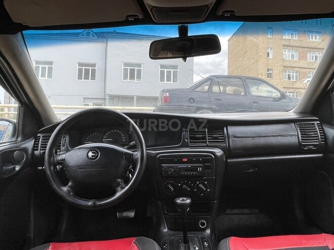 Opel Vectra 2000, 250,000 km - 1.8 l - Bakı