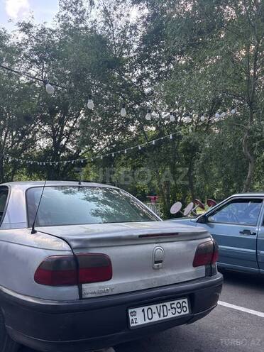 Opel Omega 1996, 400,000 km - 2.0 л - Qusar