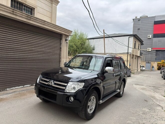 Mitsubishi Pajero 2007, 290,000 km - 3.0 l - Bakı