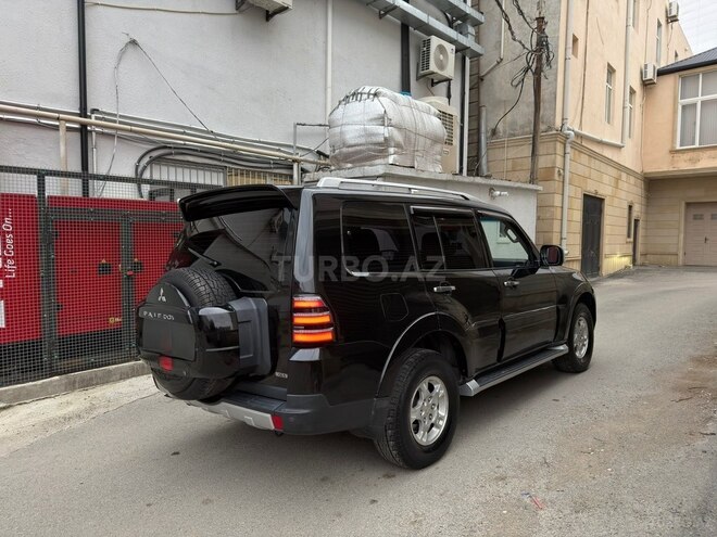 Mitsubishi Pajero 2007, 290,000 km - 3.0 l - Bakı