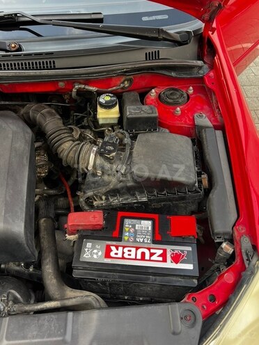 Toyota Corolla 2005, 267,300 km - 1.4 l - Bakı