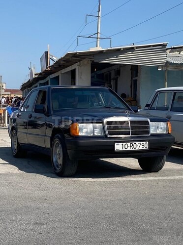 Mercedes 190 1993, 600,000 km - 2.3 l - Qusar