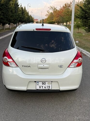 Nissan Tiida 2010, 178,000 km - 1.5 л - Şəki
