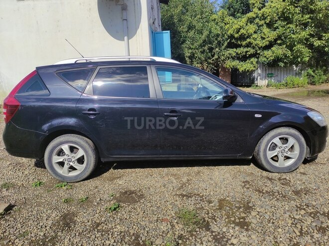 Kia  2008, 286,000 km - 1.6 l - Masallı