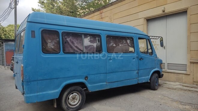 Mercedes 208 D 1991, 255,725 km - 2.3 l - Bakı