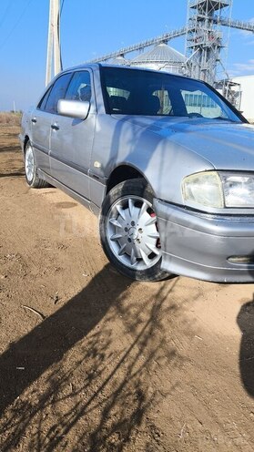 Mercedes C 240 1999, 310,000 km - 2.4 l - Ağcabədi