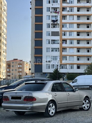 Mercedes E 240 2000, 460,000 km - 2.4 l - Bakı