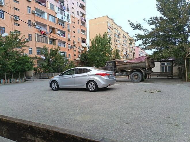Hyundai Elantra 2012, 189,903 km - 1.8 l - Sumqayıt