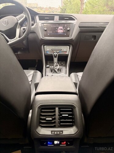 Volkswagen Tiguan 2022, 56,700 km - 2.0 l - Bakı