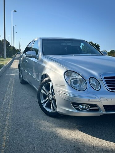 Mercedes E 240 2004, 385,000 km - 2.6 l - Bakı