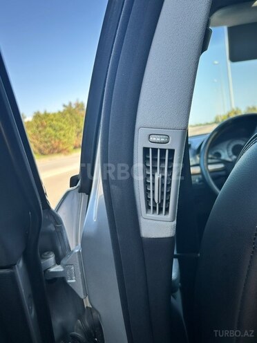 Mercedes E 240 2004, 385,000 km - 2.6 l - Bakı
