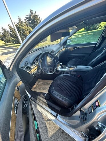 Mercedes E 240 2004, 385,000 km - 2.6 l - Bakı