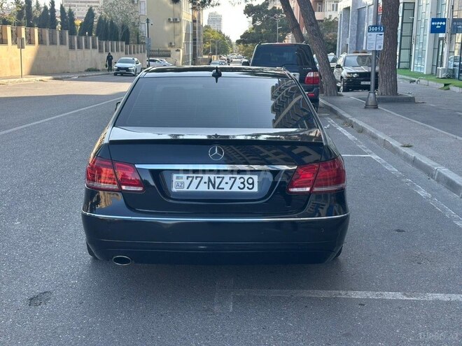 Mercedes E 250 2010, 299,000 km - 1.8 l - Bakı