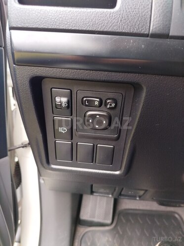 Toyota Land Cruiser Prado 2010, 199,000 km - 2.7 л - Sabirabad