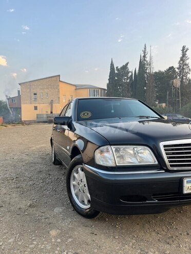 Mercedes C 240 2000, 300,000 km - 2.4 l - Cəlilabad