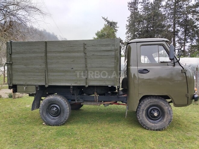 UAZ 3303 1987, 150,000 km - 2.4 l - Astara