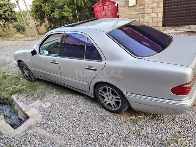 Mercedes E 200 1998, 500,180 km - 2.0 l - Bərdə
