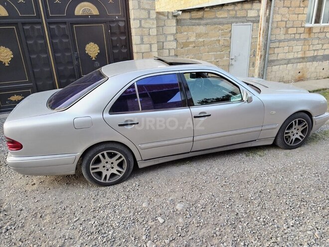Mercedes E 200 1998, 500,180 km - 2.0 l - Bərdə