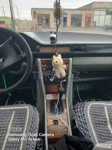 Mercedes 300 D 1989, 250,000 km - 3.0 л - İmişli