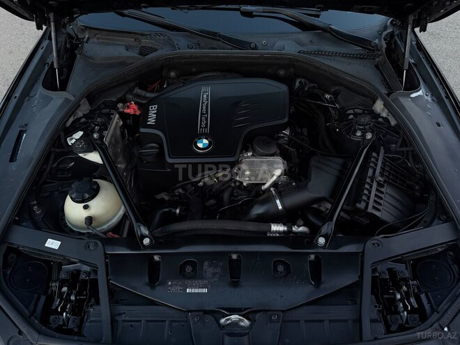 BMW 528 2014, 140,000 km - 2.0 л - Gəncə