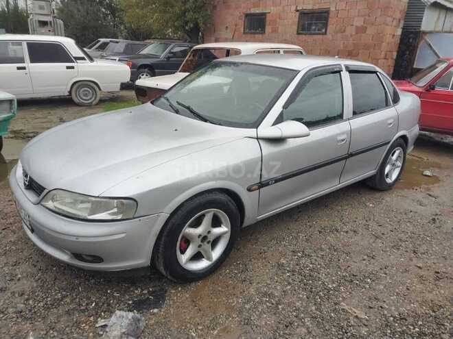 Opel Vectra 1996, 243,764 km - 1.8 l - Salyan