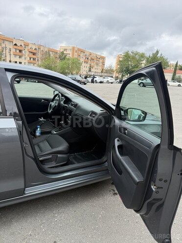 Volkswagen Jetta 2011, 308,614 km - 2.5 л - Bakı
