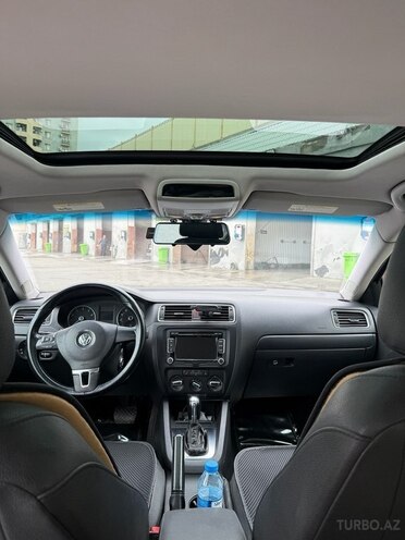 Volkswagen Jetta 2011, 308,614 km - 2.5 л - Bakı