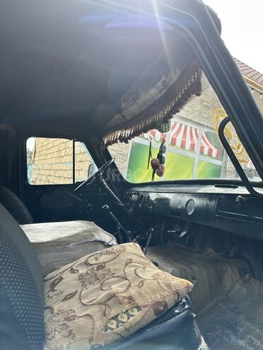 UAZ 452 1982, 200,000 km - 2.4 l - Astara