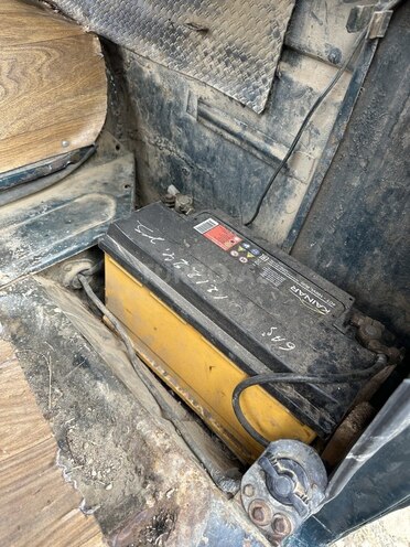 UAZ 452 1982, 200,000 km - 2.4 l - Astara