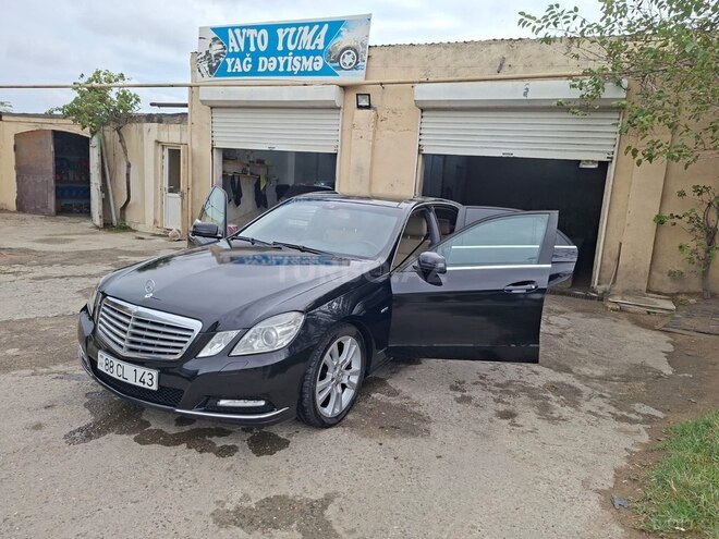 Mercedes E 220 2010, 192,738 km - 2.1 l - Bakı