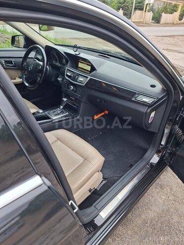 Mercedes E 220 2010, 192,738 km - 2.1 l - Bakı