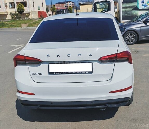 Skoda Rapid 2020, 196,000 km - 1.6 l - Bakı