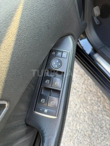 Mercedes E 350 2010, 300,000 km - 3.5 l - Bakı