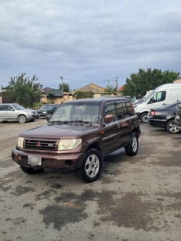 Mitsubishi Pajero io 1999, 286,000 km - 1.8 l - Bakı
