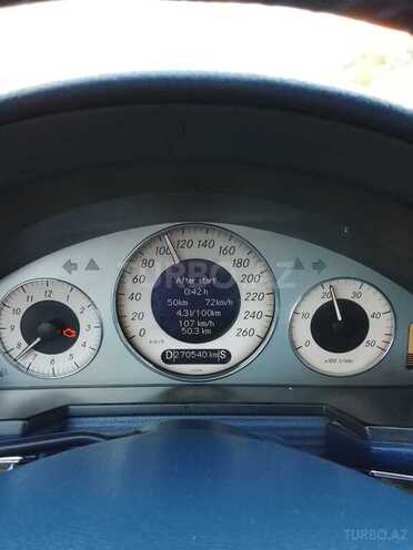 Mercedes E 220 2004, 270,000 km - 2.2 л - Beyləqan