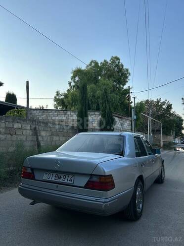 Mercedes E 220 1993, 425,000 km - 2.2 l - Bakı